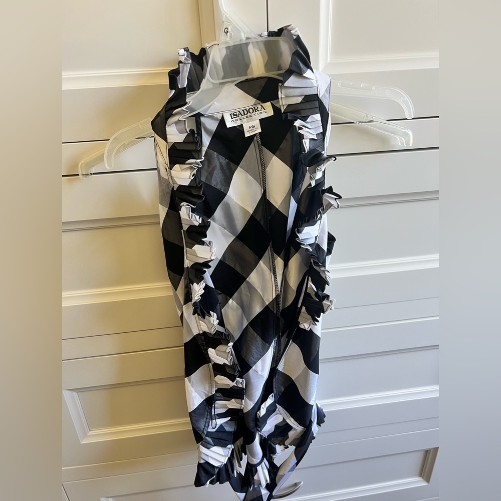 Isadora black and white sleeveless checkered belted blouse size L